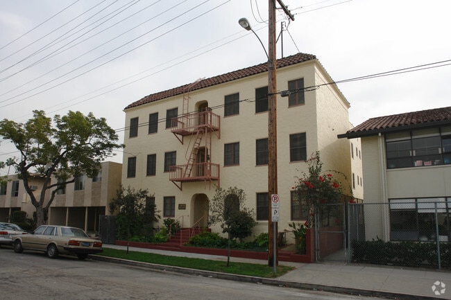 Building Photo - Chateau Lily - Chateau Lily LLC