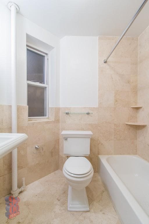 Photo - 51 Leroy St Unidad 1D