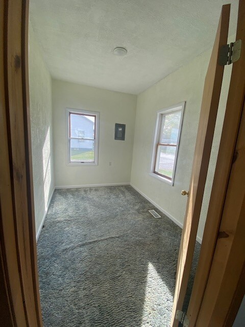 Photo - 207 E Jenkins St