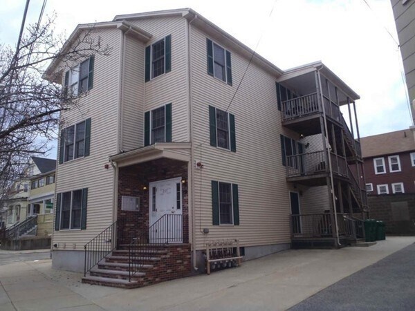 Building Photo - 255 Boston Ave Unit 4 Rental