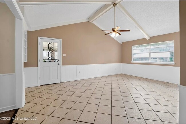 Photo - 148 York Dr