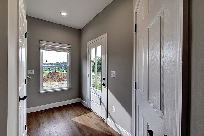 Photo - 556 Catalina Ct