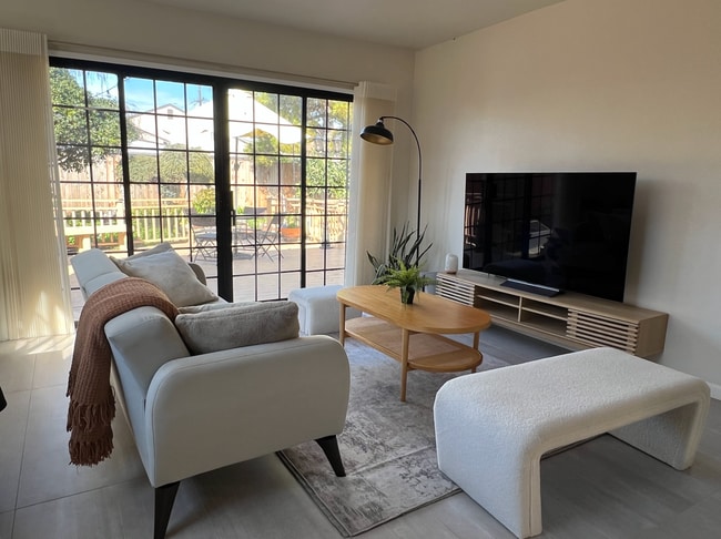 Photo - 1371 Via Manzanas