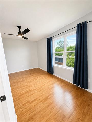 Photo - 323 Towne House Ln