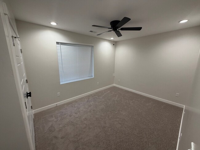 Photo - 4384 Lower Meadow Dr Unit B