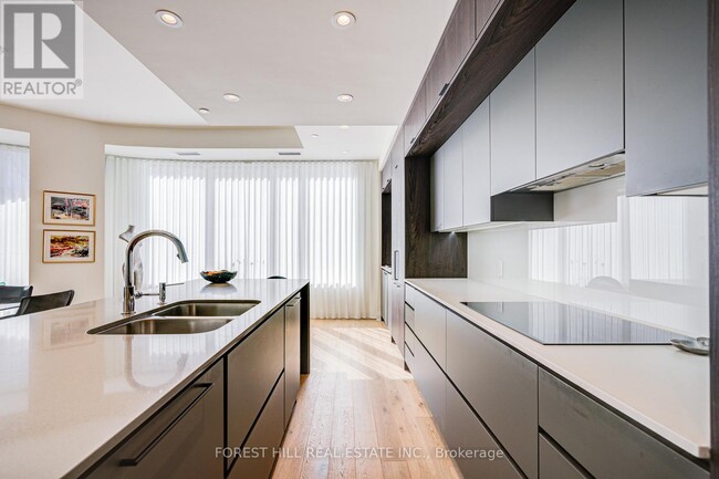 Photo - 151 Avenue Rd Unité 204