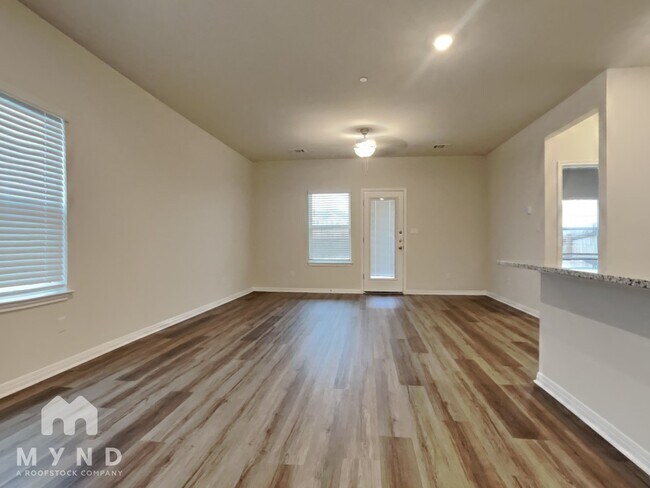 Photo - 1850 Settlers Glen Dr