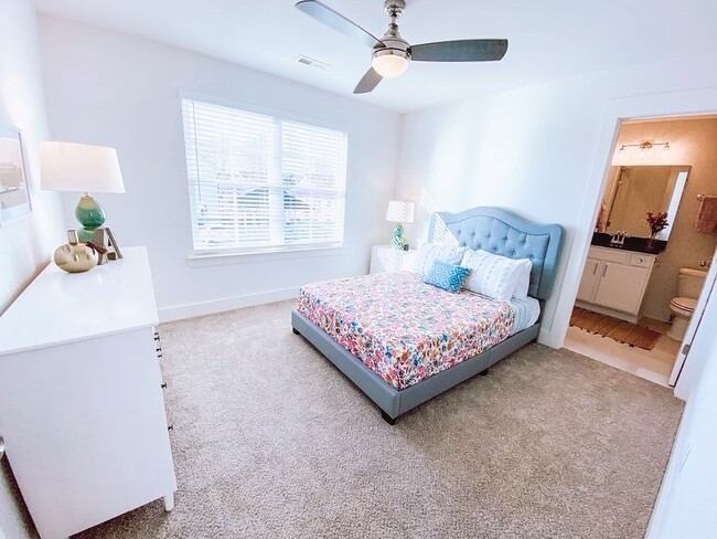 Oakwood Village Townhomes