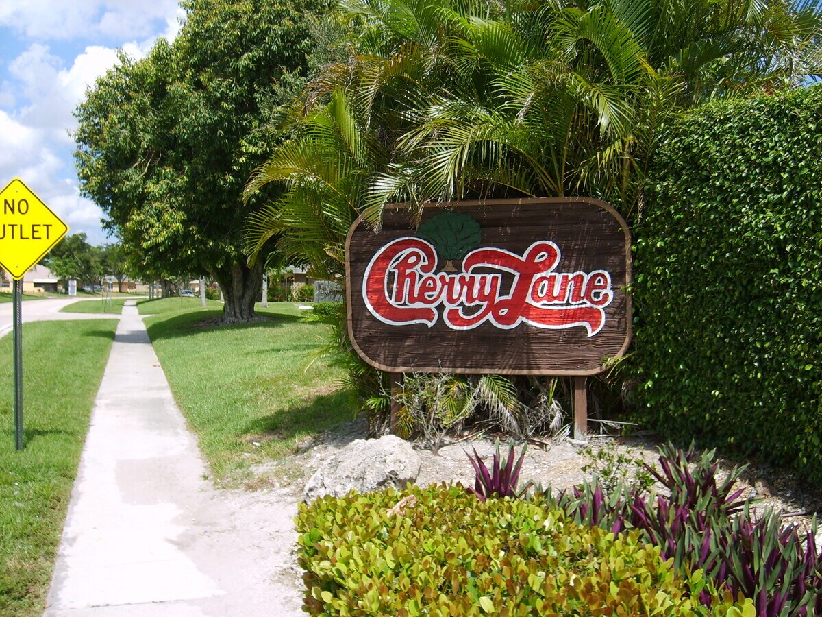 Photo - 4703 Cherry Rd