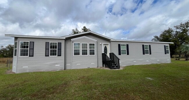 Building Photo - Spacious 4-Bedroom, 2-Bath Manufactured Home for Rent in Mayo, FL – 2350 Sq Ft