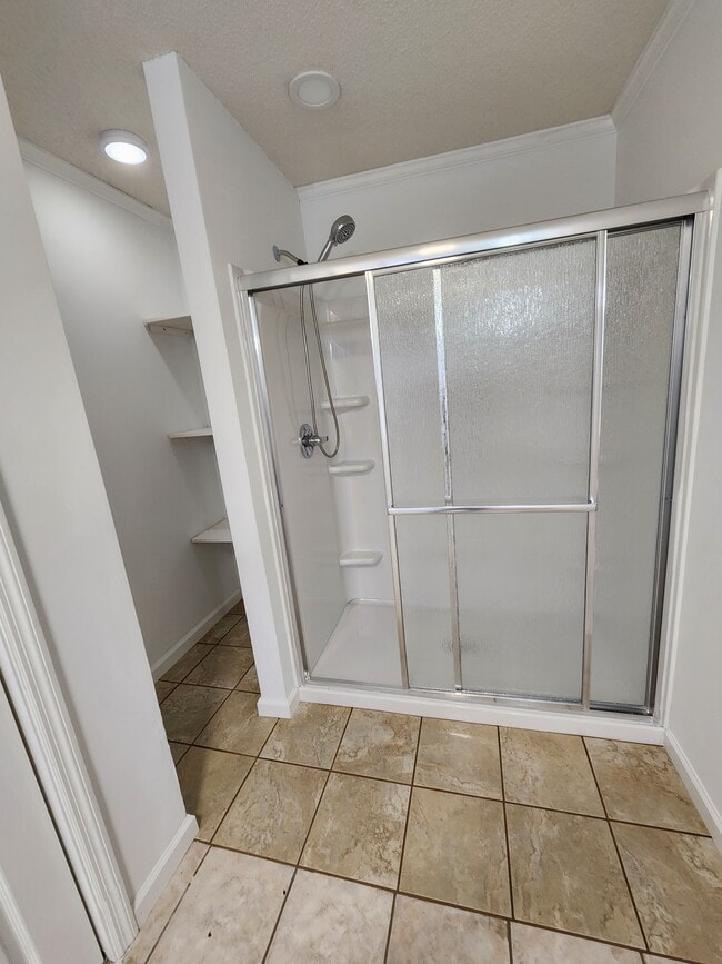 Photo - 2000 Oxnard Rd