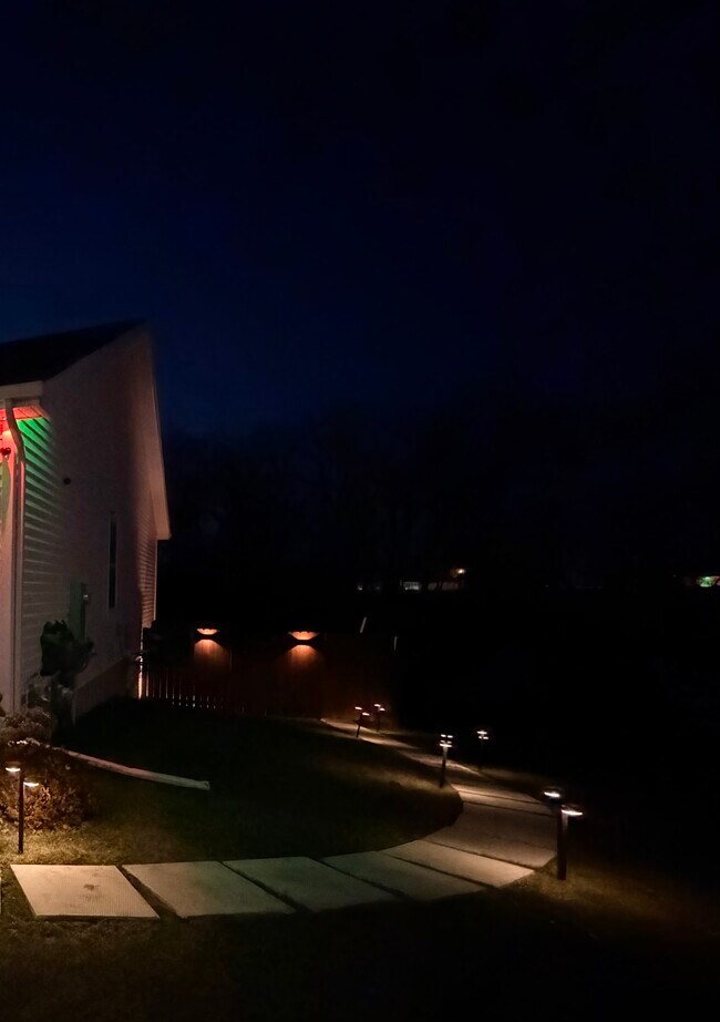 Photo - 4434 Honey Bee Rdg