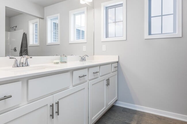 Photo - Modern Comfort in the Heart of Norwalk