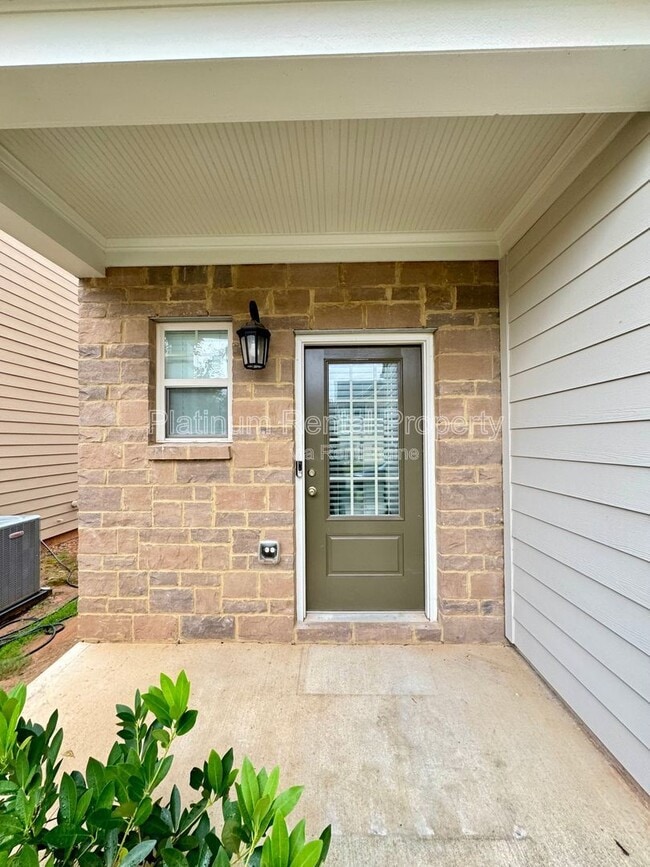 Photo - 1471 Brushed Ln