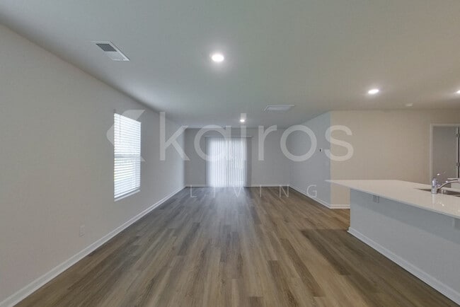 Photo - 109 Inez Ave