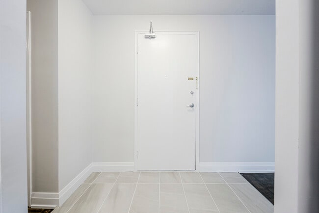 Photo - 121 Minerva Ave