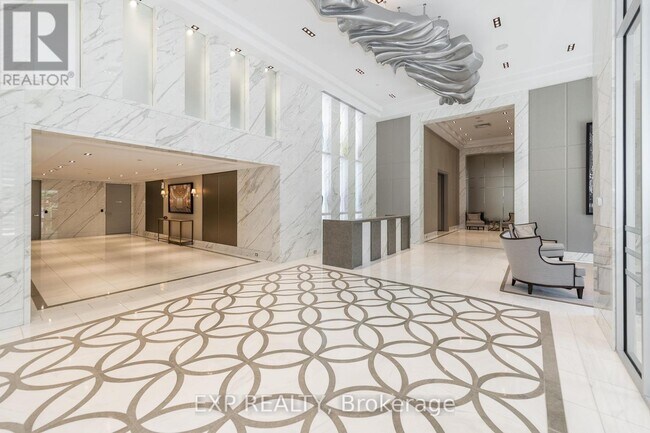 Photo - 111 Champagne Ave S Unit 1505