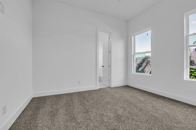 Photo - 1228 E 23rd St