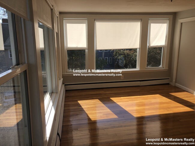 Photo - 127 Lanark Rd Unit 127 Lanark Road