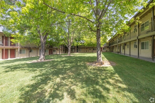 McClellan Court Apartments