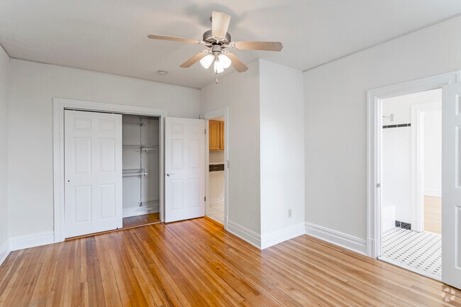 1 BR, 1 BA - 602 SF