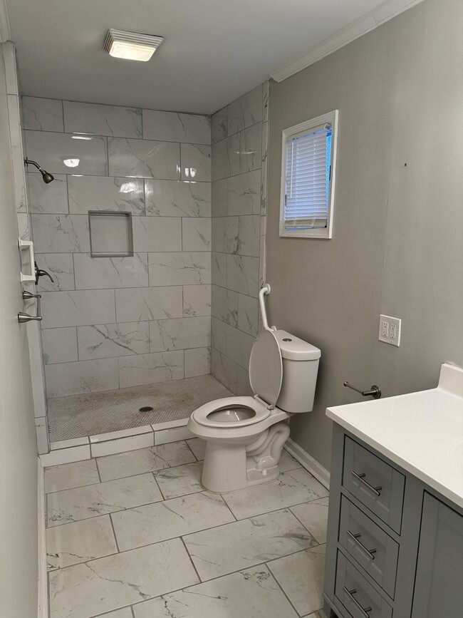 Photo - 401 1st Ave N