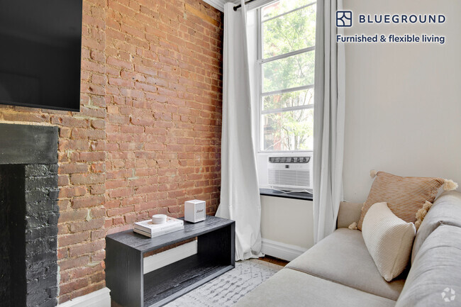 Building Photo - 221 Mott St Unit FL2-ID877 Rental