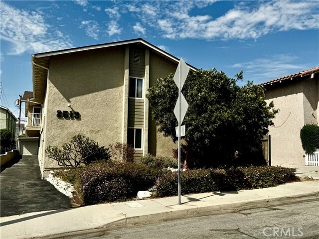 Building Photo - 2513 Ruhland Ave Rental