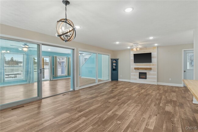 Photo - 13 E Edgewater Dr