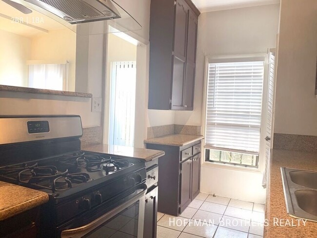 Photo - 4526 Edgewood Pl Unidad 4526 1/2