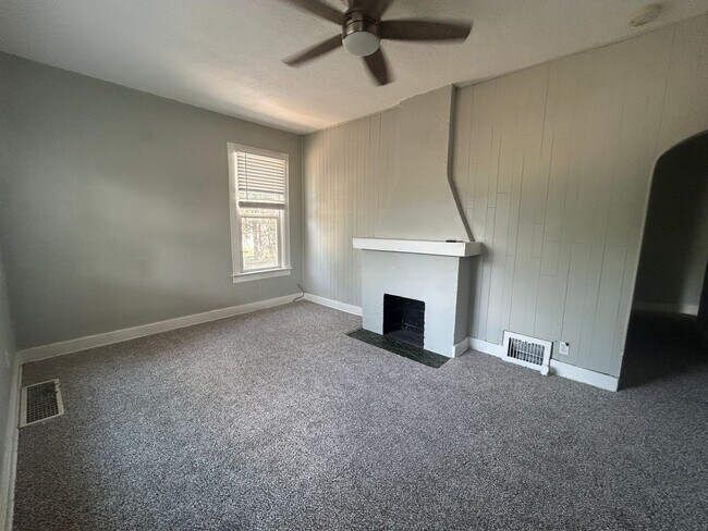 Photo - 3752 S Delaware St Apartment Unit 3752 (Front)