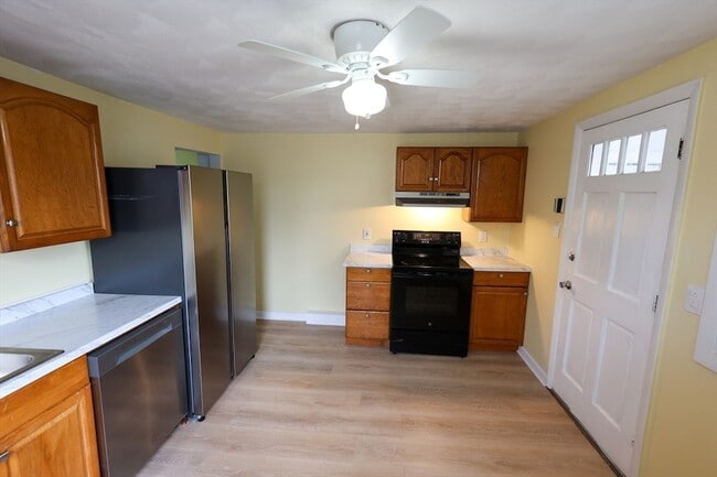 Photo - 60 Essex St Unit 2