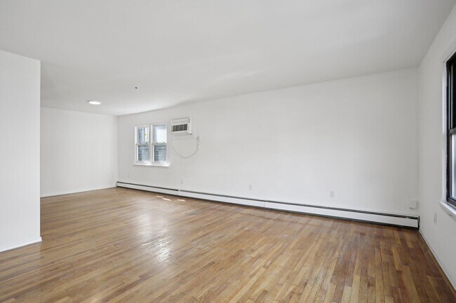 Photo - 342 Ogden Ave. Unidad 1