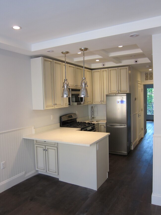 Photo - 12 Grove St Unidad 2