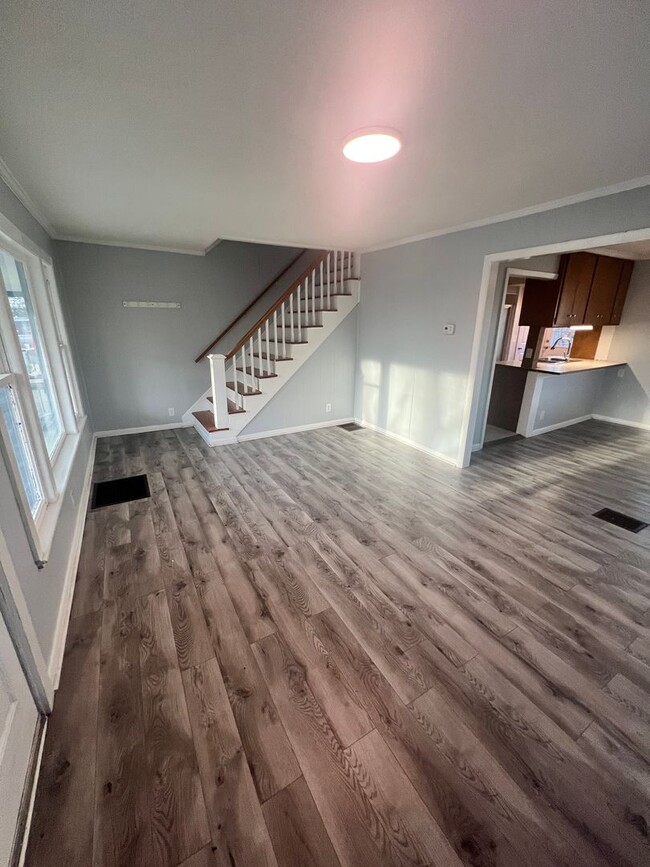 Photo - 1011 Merritt St