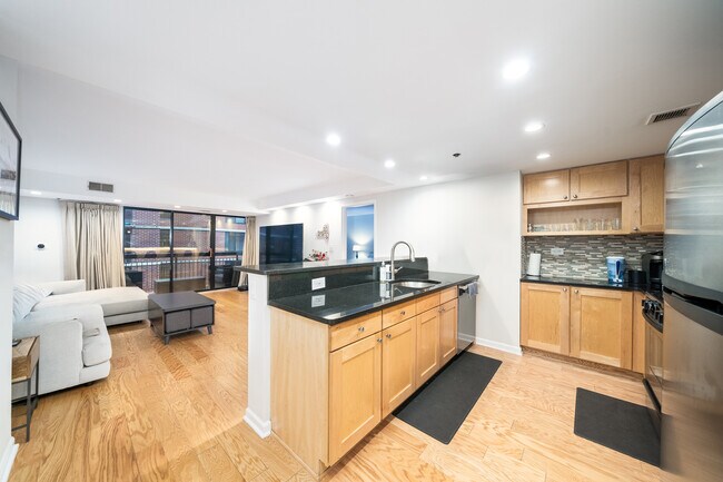 Photo - 700 1ST St Unit The Sky Club