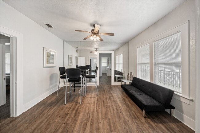 Photo - 2510 Rosewood St