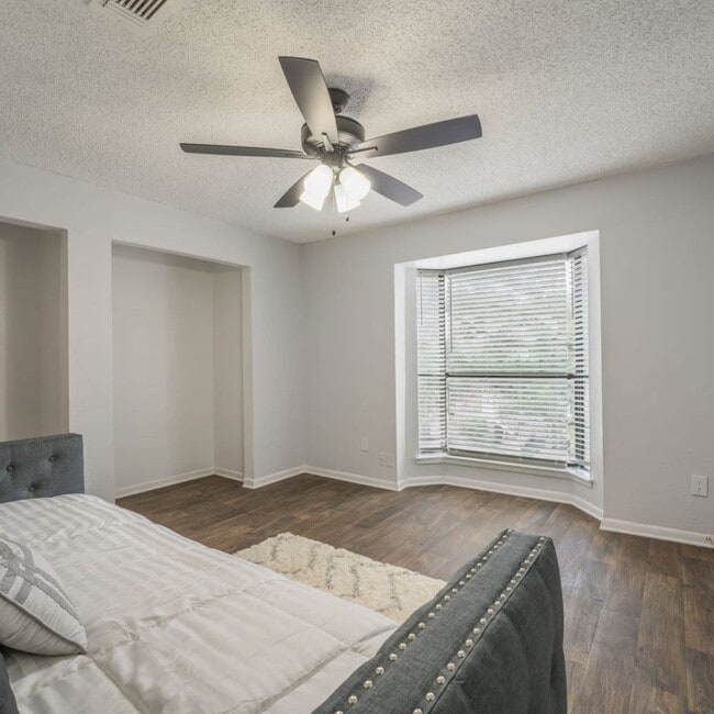 Lakebridge Townhomes
