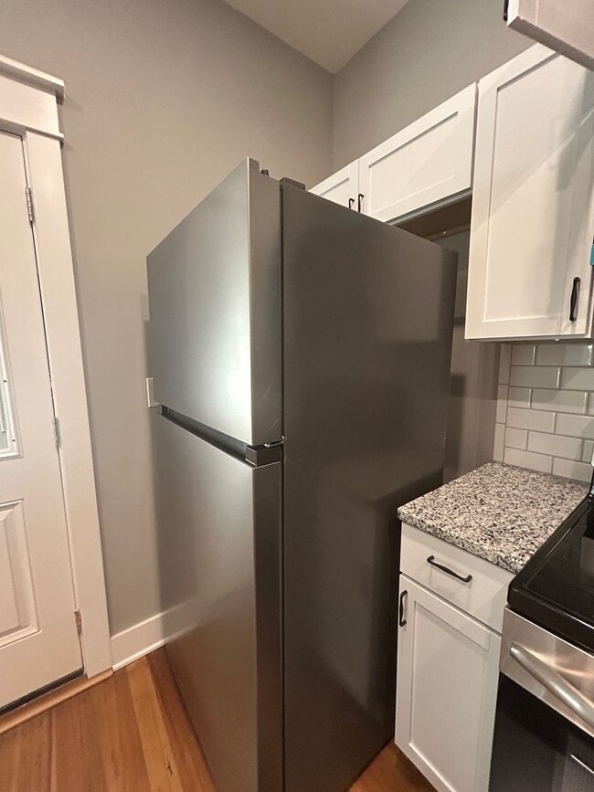 Photo - 839 Locust St