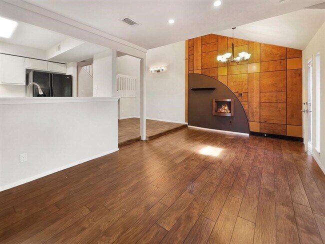 Photo - 6823 Greenway Chase St