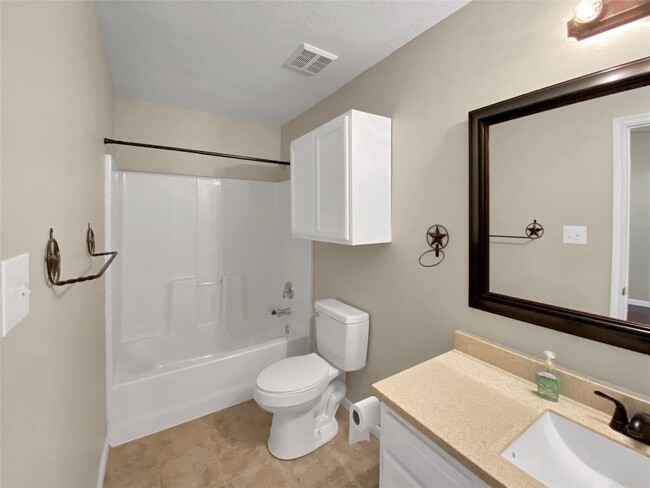 Photo - 10825 Royal Magnolia Dr