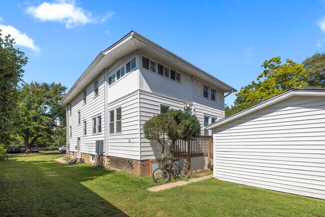 Photo - 7203 Rhode Island Ave