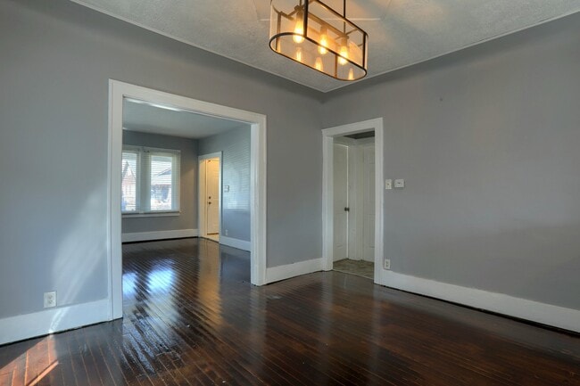 Photo - 7600 Doyle St