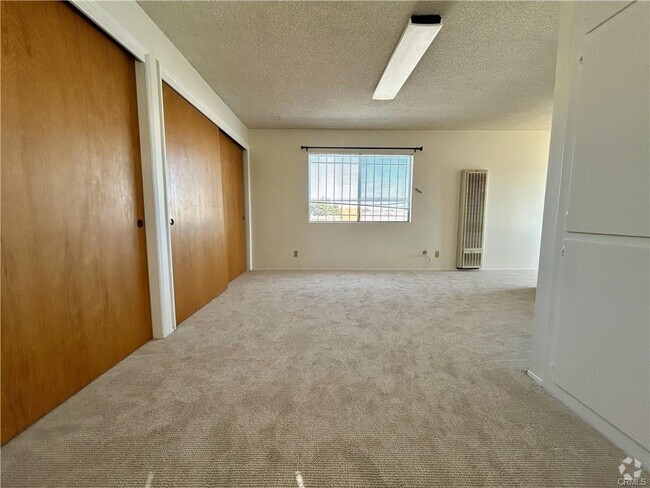 Building Photo - 1555 180th St Rental