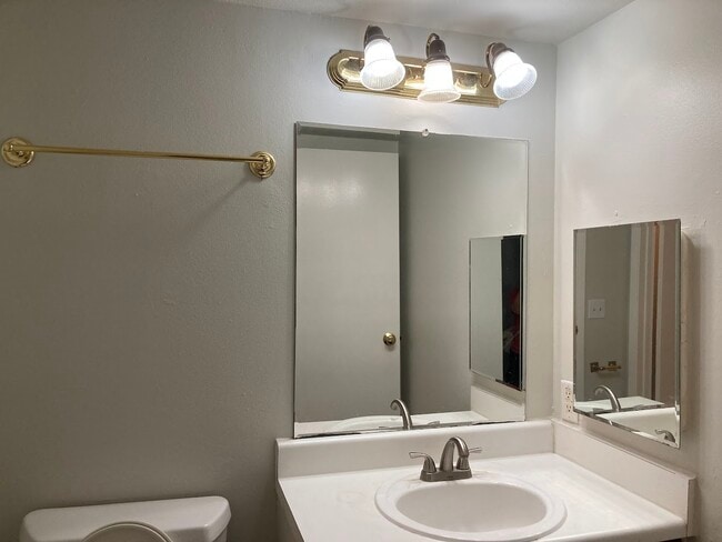 Photo - 3075 Walnut Bend Ln Unidad 33