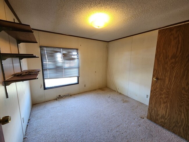 Photo - 611 Dallas Rd