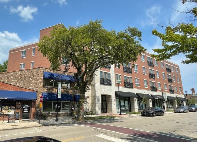 555 Roger Williams Ave