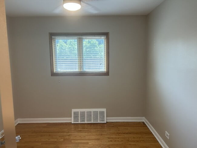 Photo - 8043 Lake St Unit 8043