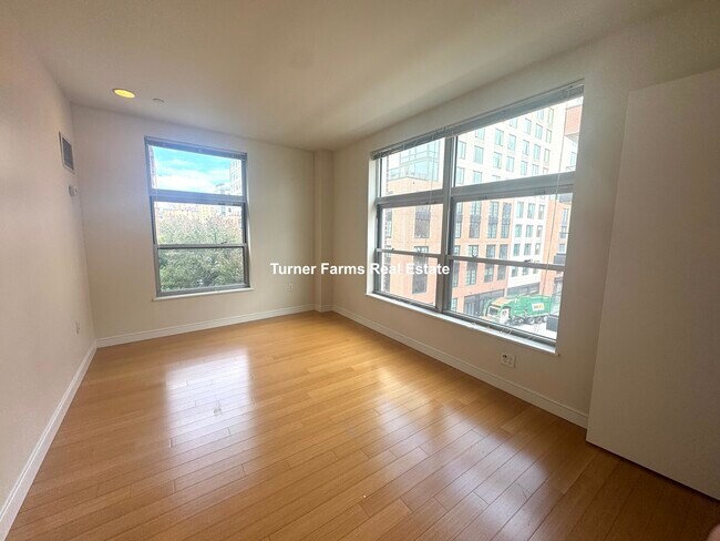 Photo - 609 Albany St Unidad 407