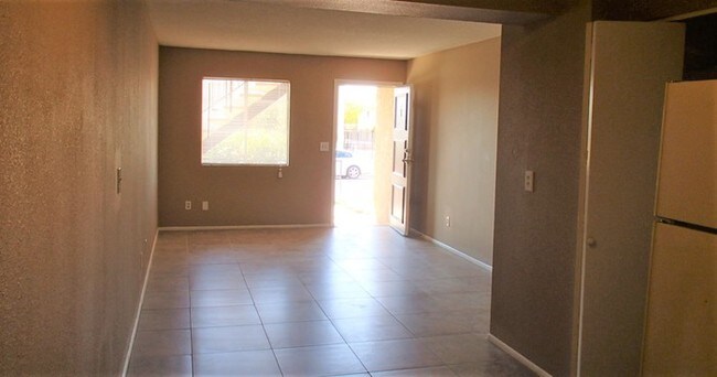 Photo - 1615 N 51st St Unit 8